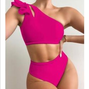 One shoulder bikini